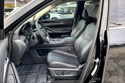 2025 INFINITI QX60 PURE