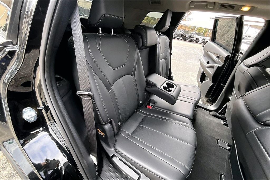 2025 INFINITI QX60 PURE