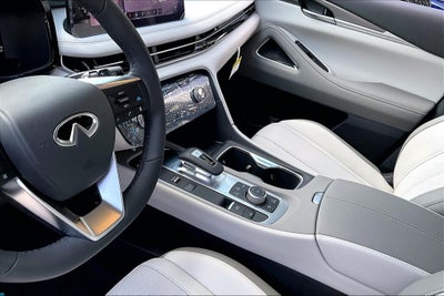2027 INFINITI QX60 LUXE