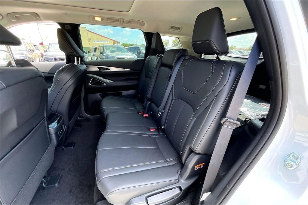 2027 INFINITI QX60 LUXE