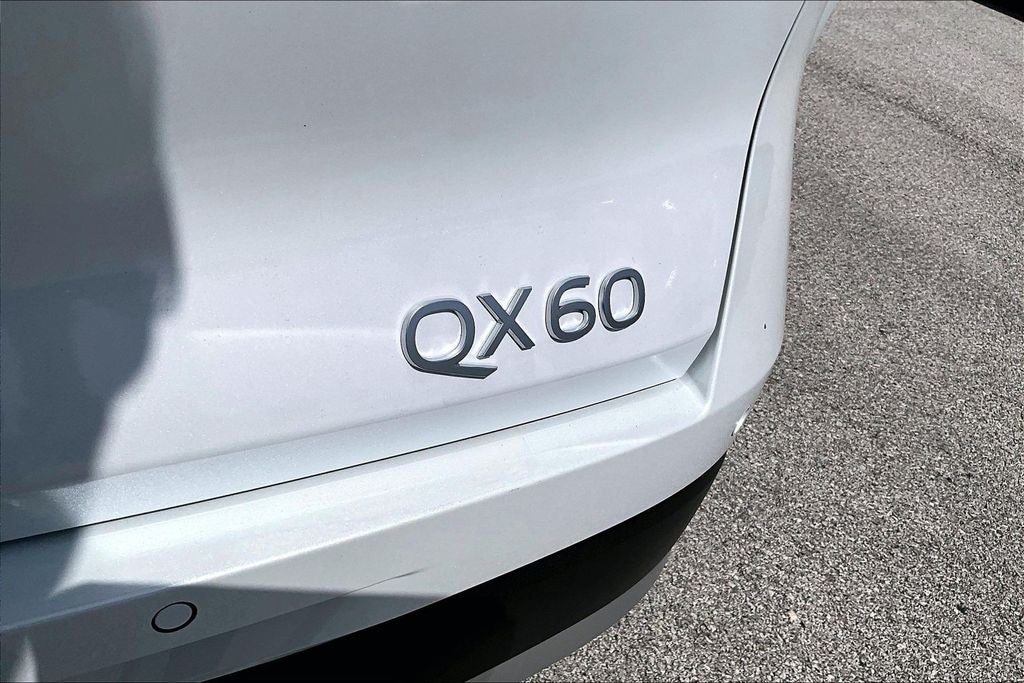 2027 INFINITI QX60 LUXE
