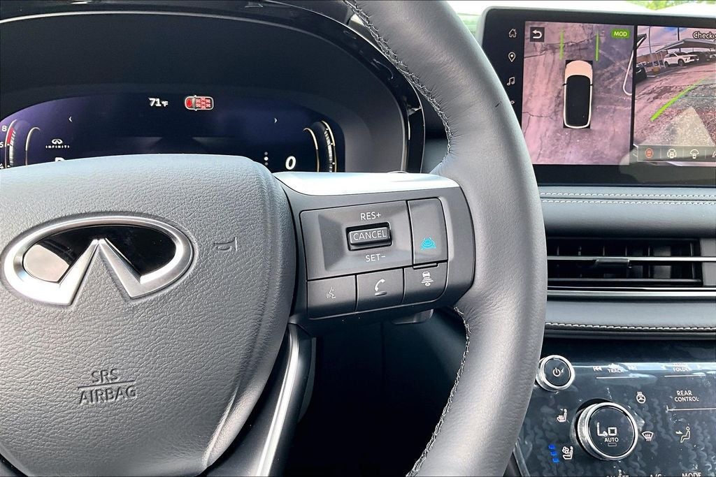 2027 INFINITI QX60 LUXE