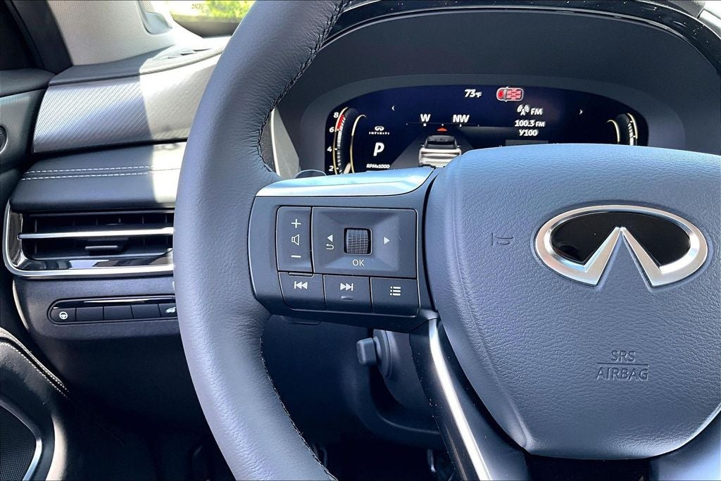 2027 INFINITI QX60 LUXE