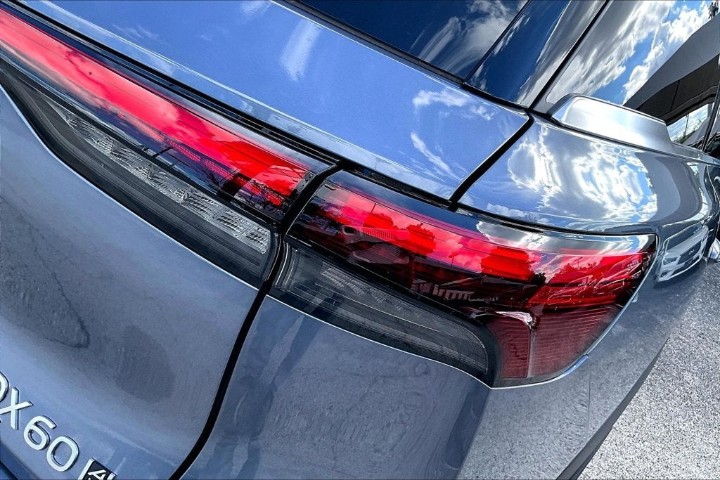 2027 INFINITI QX60 LUXE