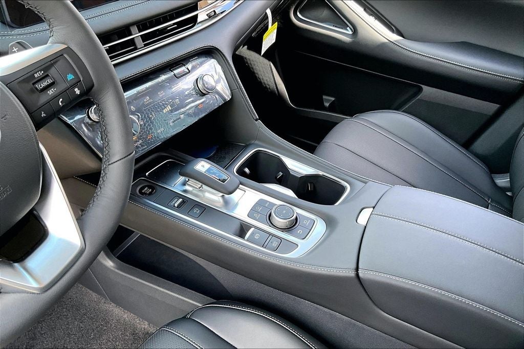 2027 INFINITI QX60 LUXE