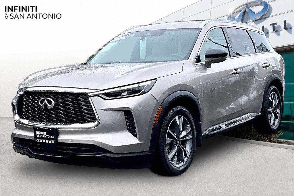 2025 INFINITI QX60 LUXE