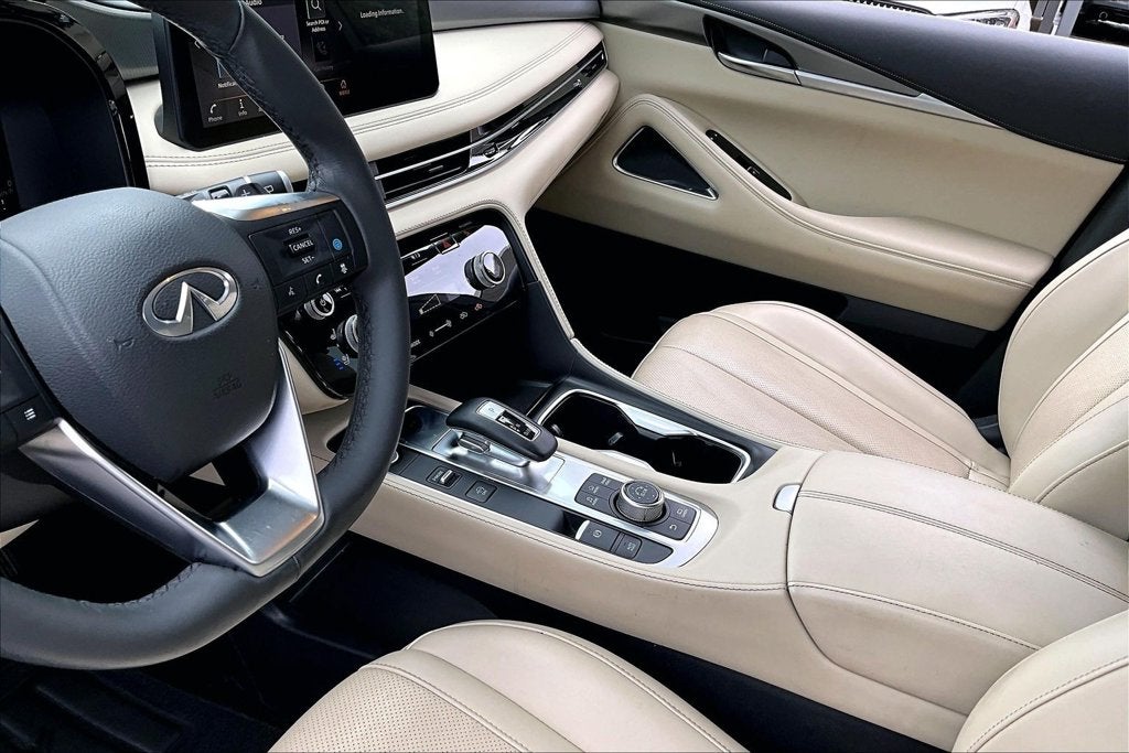 2025 INFINITI QX60 LUXE