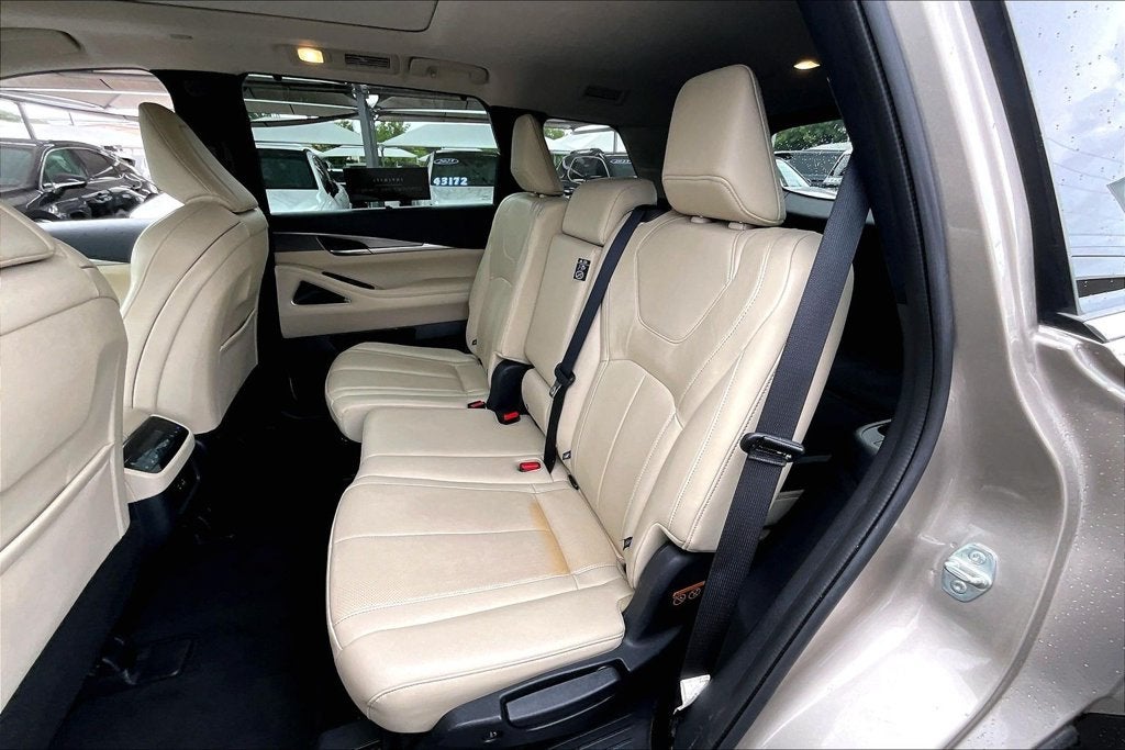2025 INFINITI QX60 LUXE