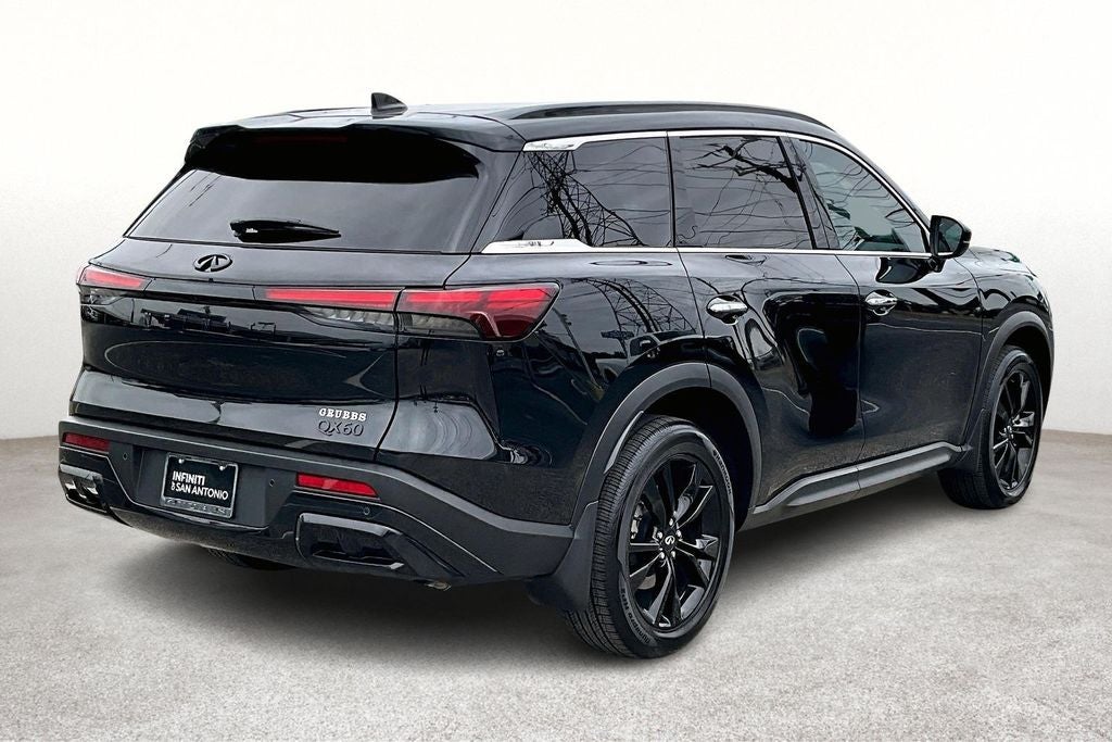 2025 INFINITI QX60 LUXE