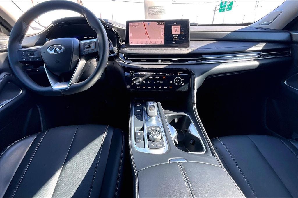 2025 INFINITI QX60 LUXE