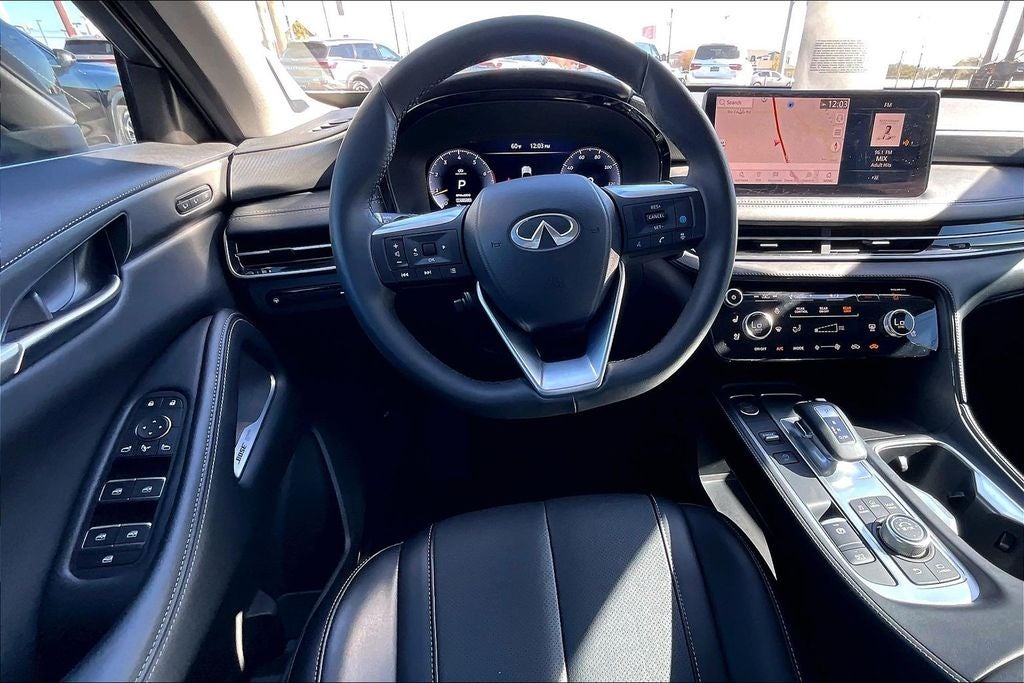 2025 INFINITI QX60 LUXE