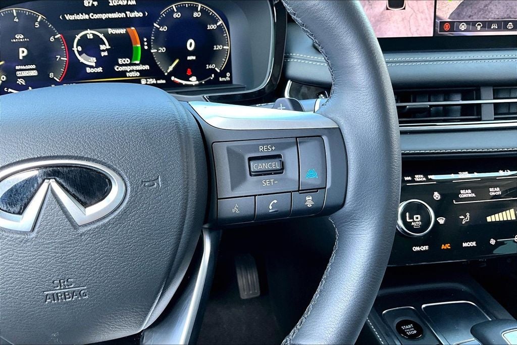 2026 INFINITI QX60 LUXE