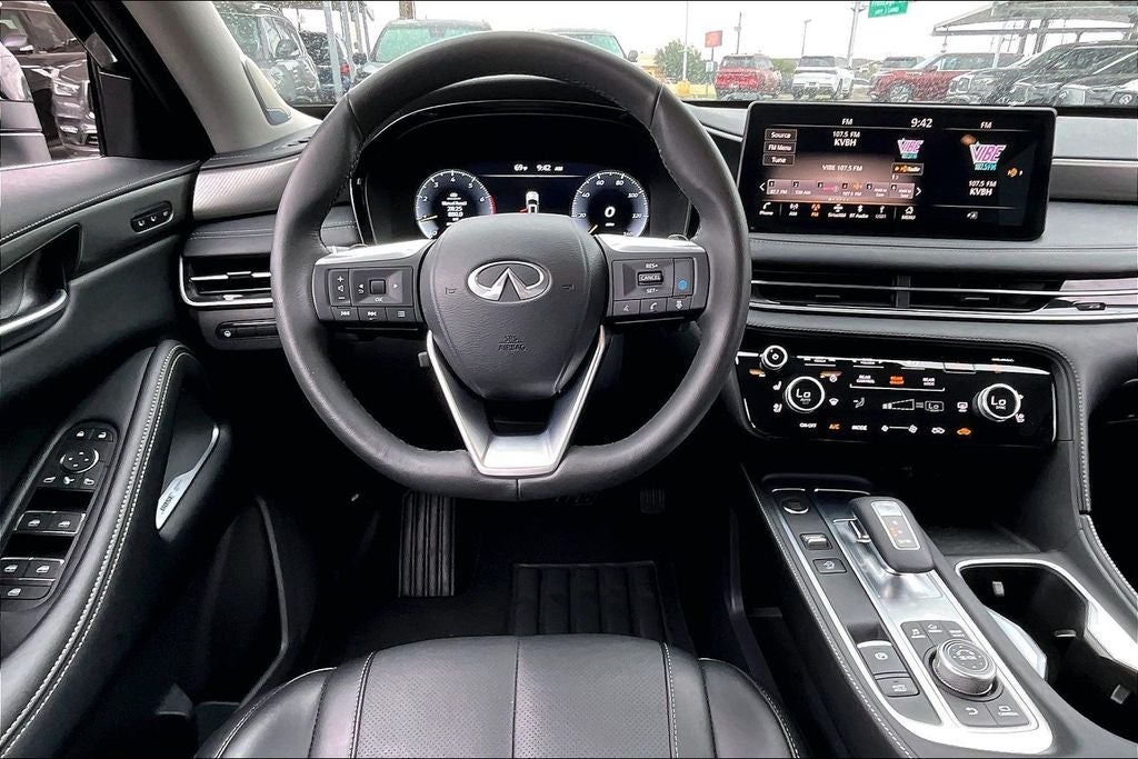 2025 INFINITI QX60 LUXE