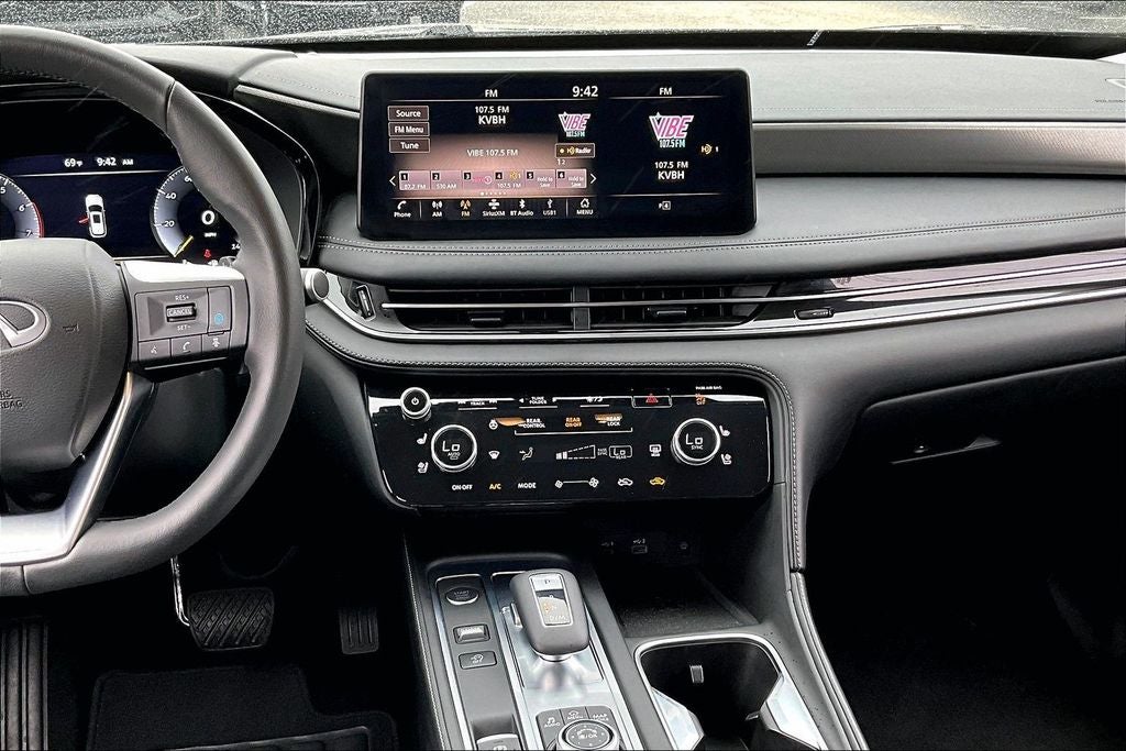2025 INFINITI QX60 LUXE
