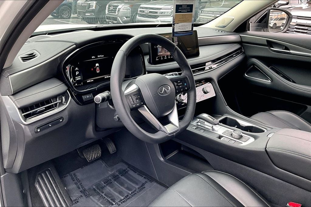 2025 INFINITI QX60 LUXE