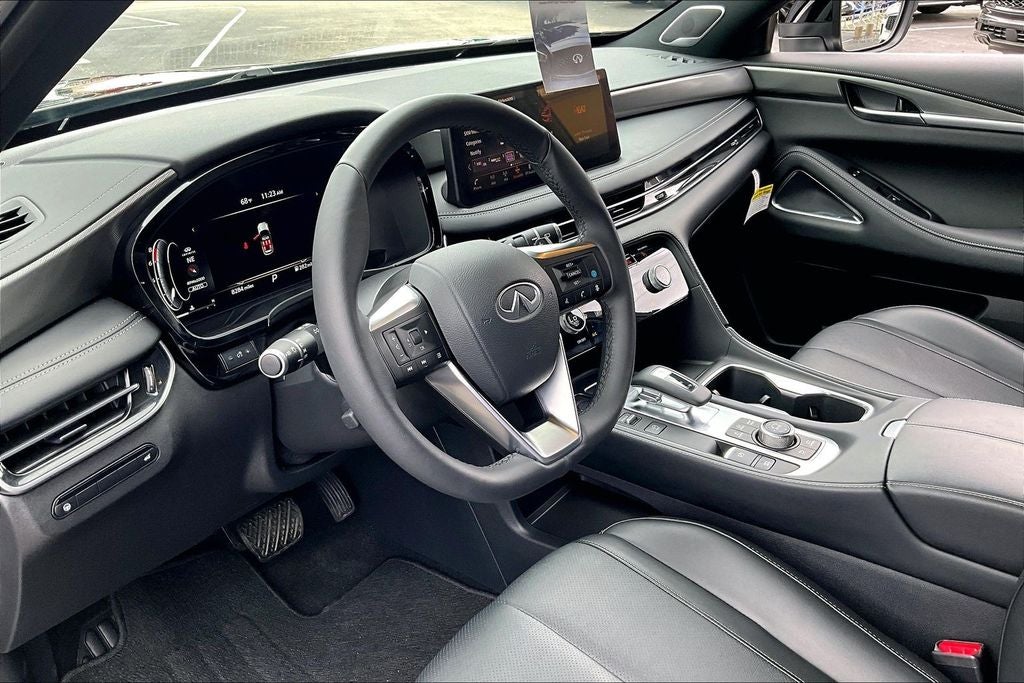 2025 INFINITI QX60 LUXE
