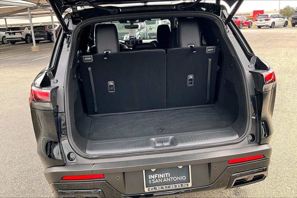 2025 INFINITI QX60 LUXE