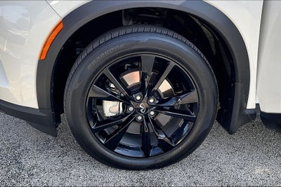 2025 INFINITI QX60 LUXE