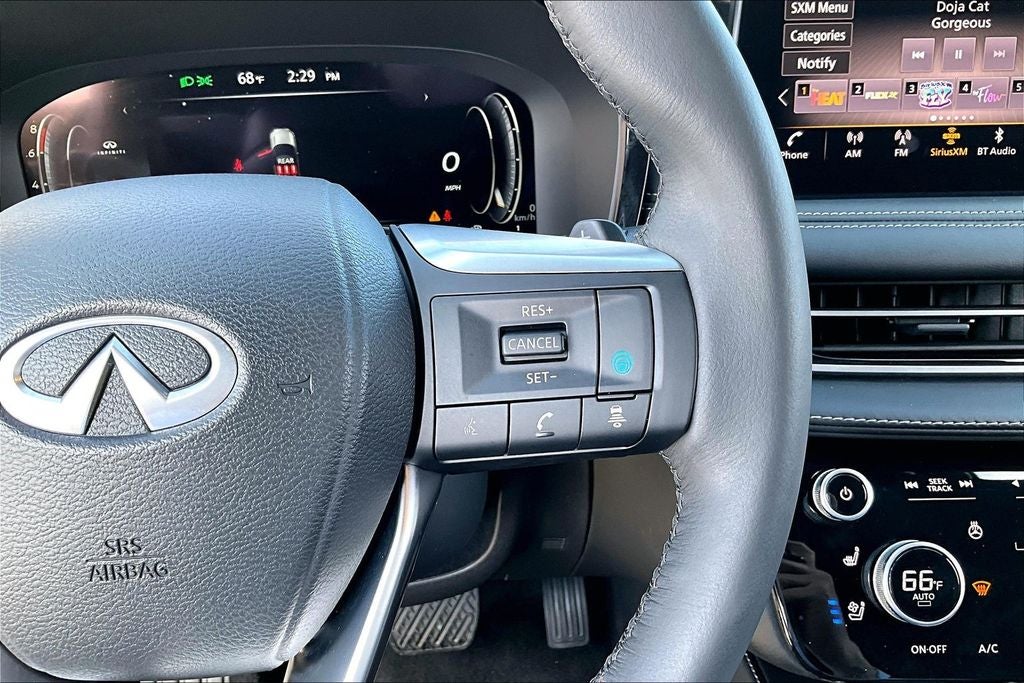 2025 INFINITI QX60 LUXE