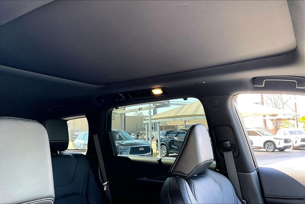 2025 INFINITI QX60 LUXE