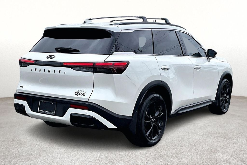 2025 INFINITI QX60 LUXE