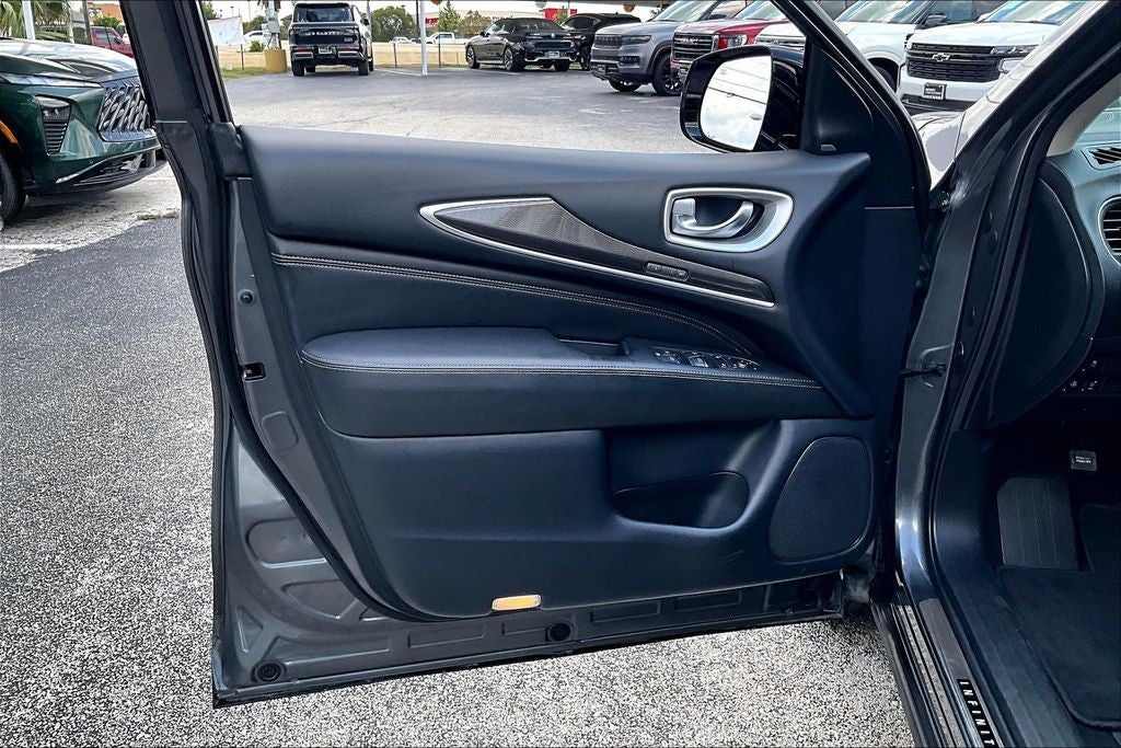 2019 INFINITI QX60 LUXE