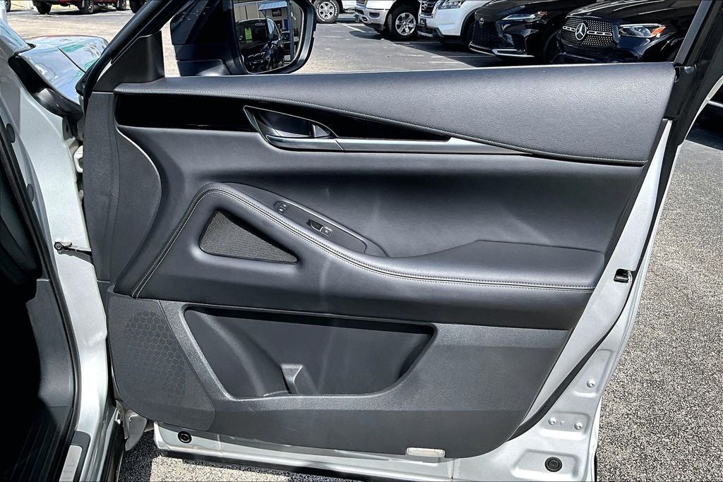 2023 INFINITI QX60 PURE