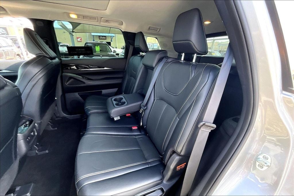 2023 INFINITI QX60 PURE