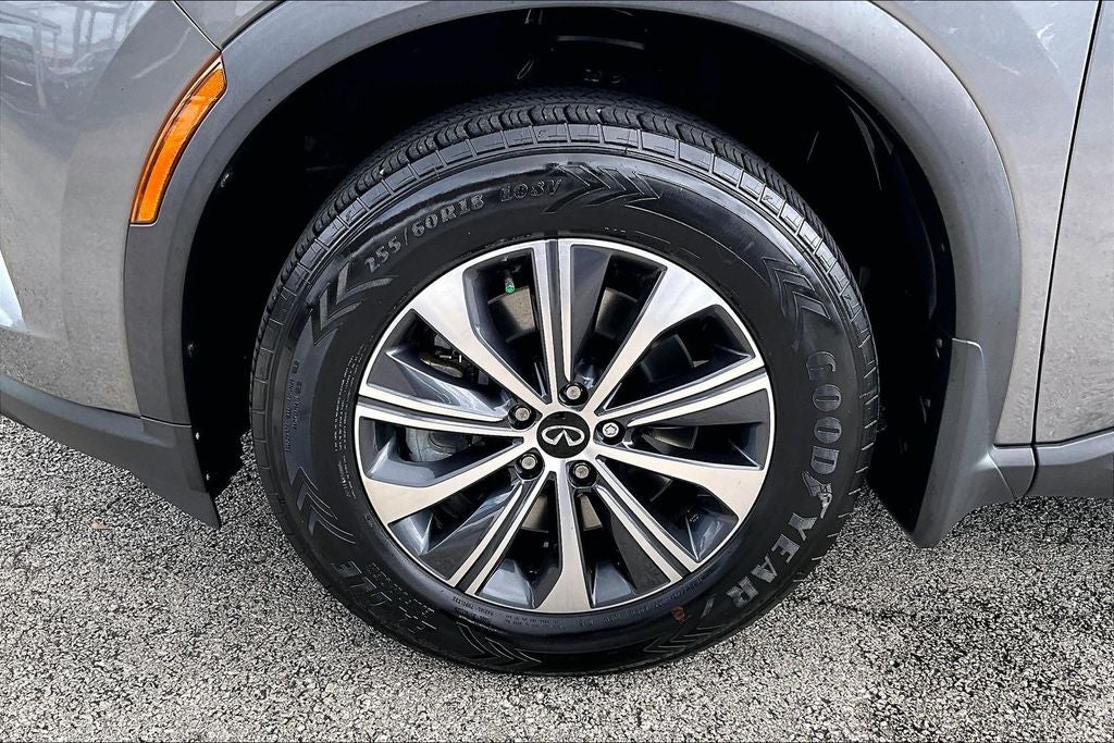 2023 INFINITI QX60 PURE