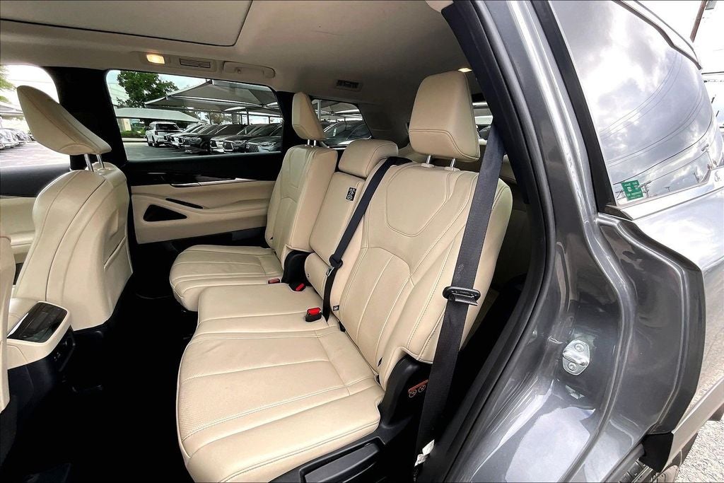 2023 INFINITI QX60 PURE