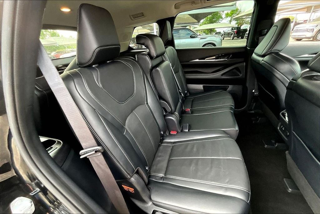 2023 INFINITI QX60 PURE