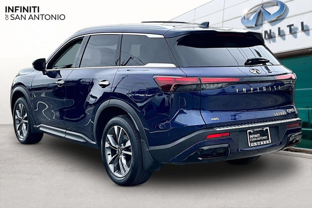 2023 INFINITI QX60 LUXE