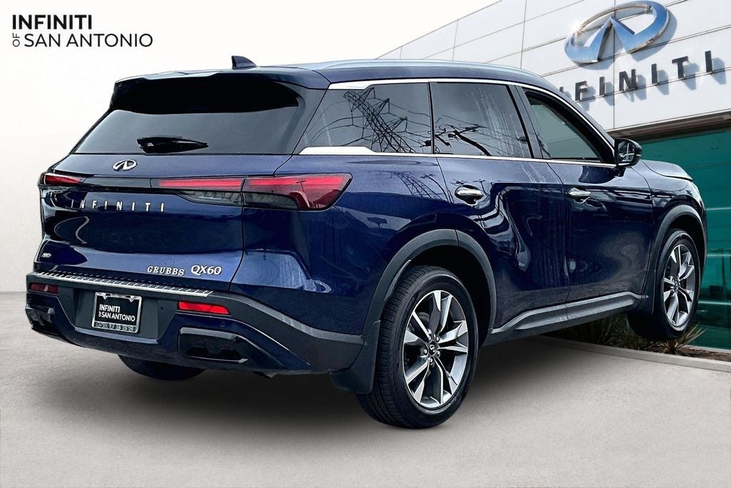2023 INFINITI QX60 LUXE