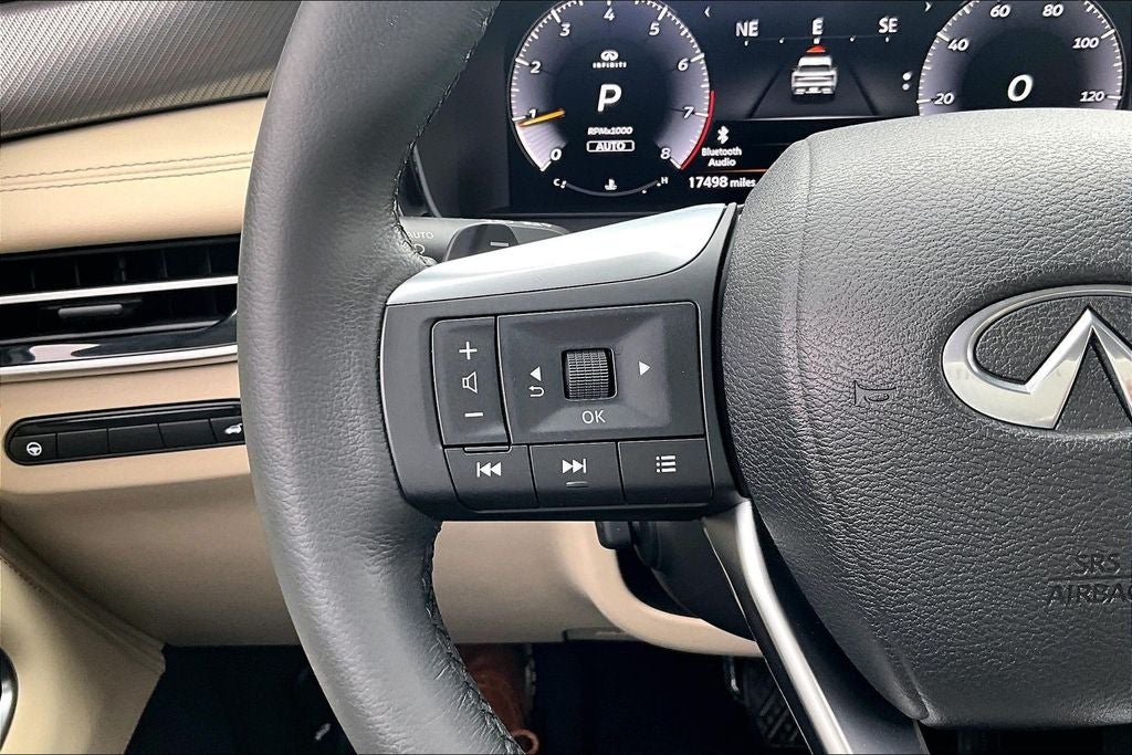 2023 INFINITI QX60 LUXE