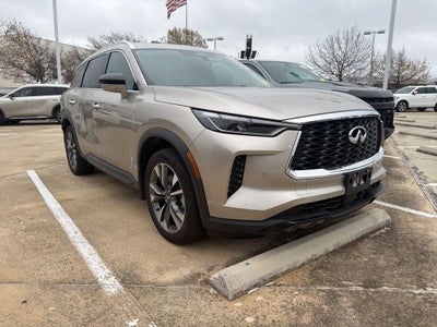 2023 INFINITI QX60 LUXE