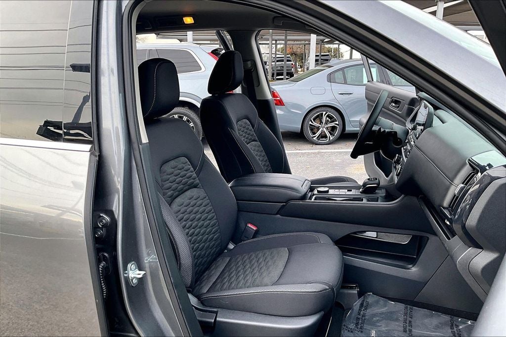 2024 Nissan Pathfinder S