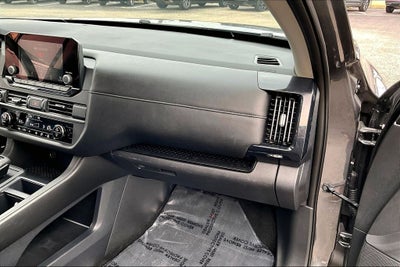 2024 Nissan Pathfinder S