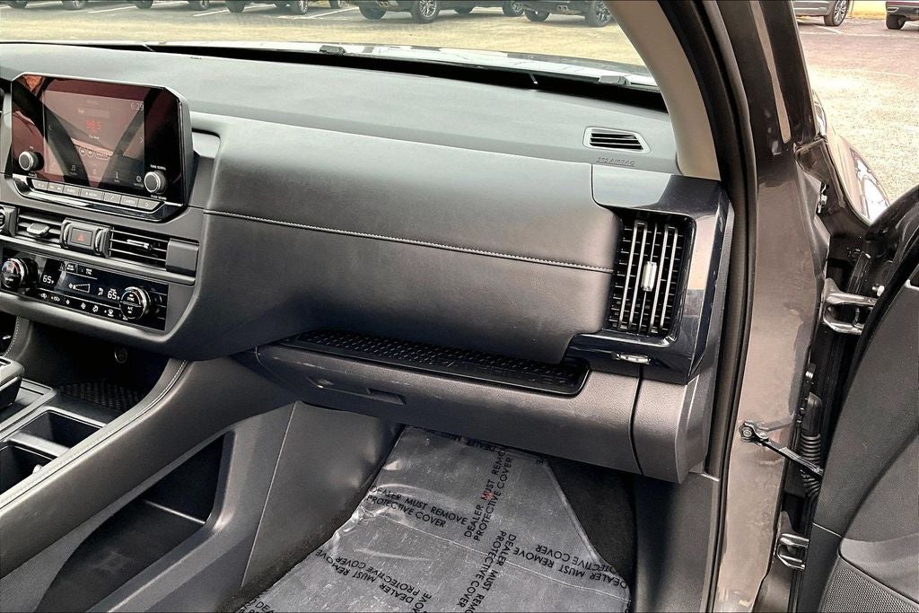 2024 Nissan Pathfinder S