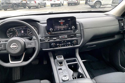 2024 Nissan Pathfinder S