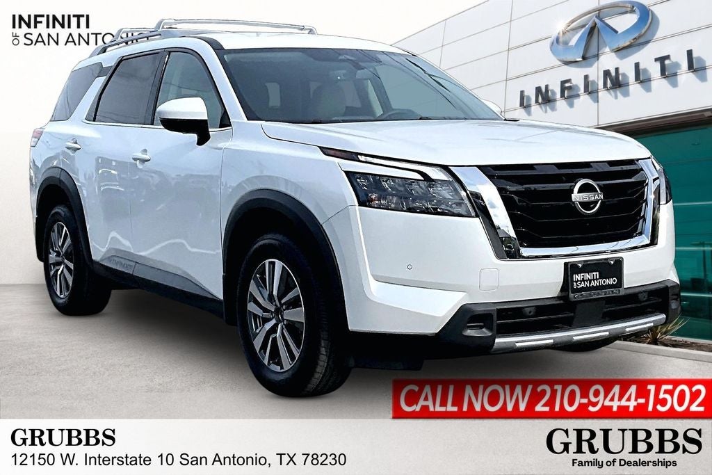 2025 Nissan Pathfinder SL