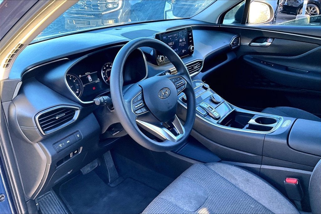2022 Hyundai Santa Fe SE