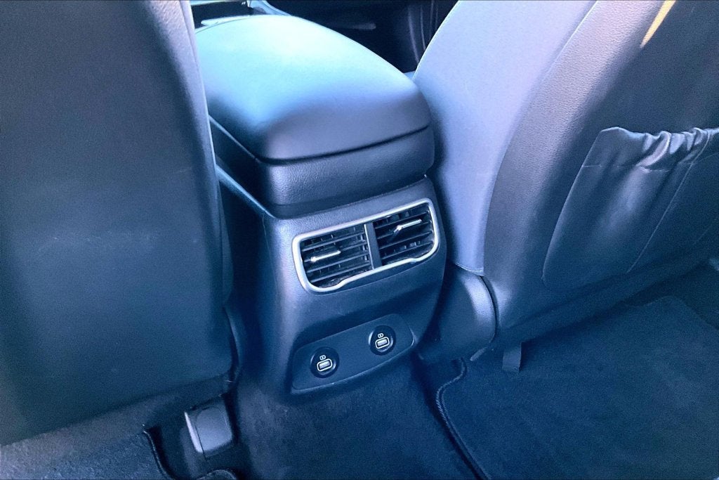 2022 Hyundai Santa Fe SE