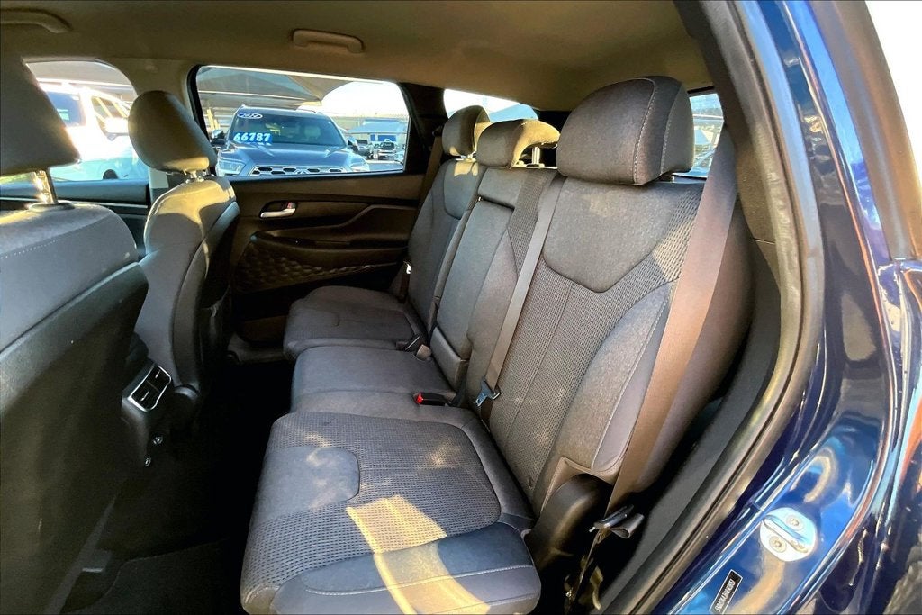 2022 Hyundai Santa Fe SE