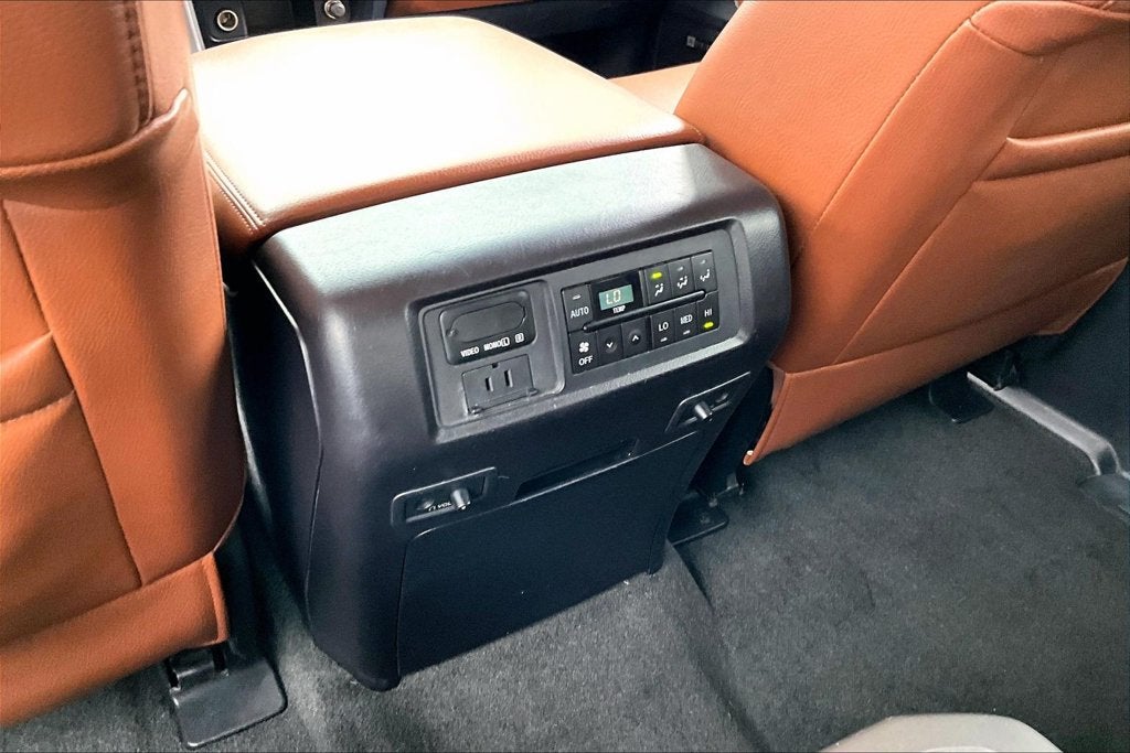 2016 Toyota Sequoia Platinum