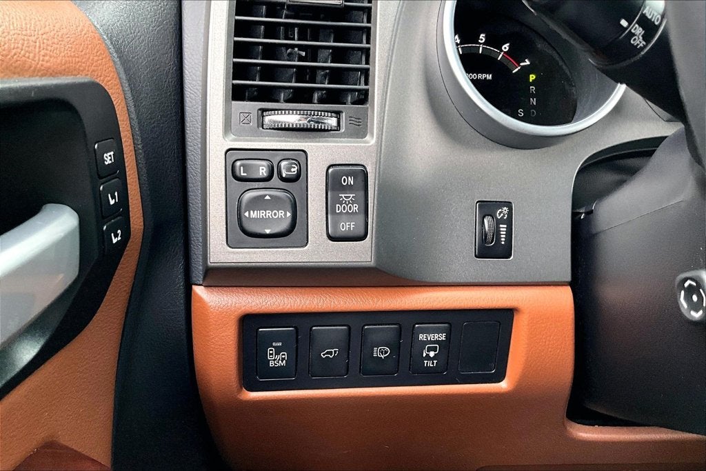 2016 Toyota Sequoia Platinum