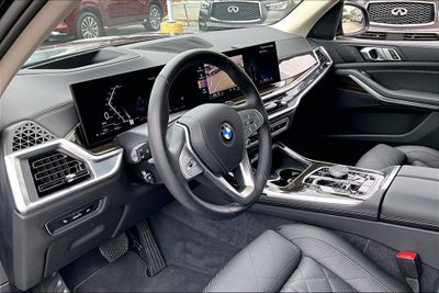 2025 BMW X7 xDrive40i