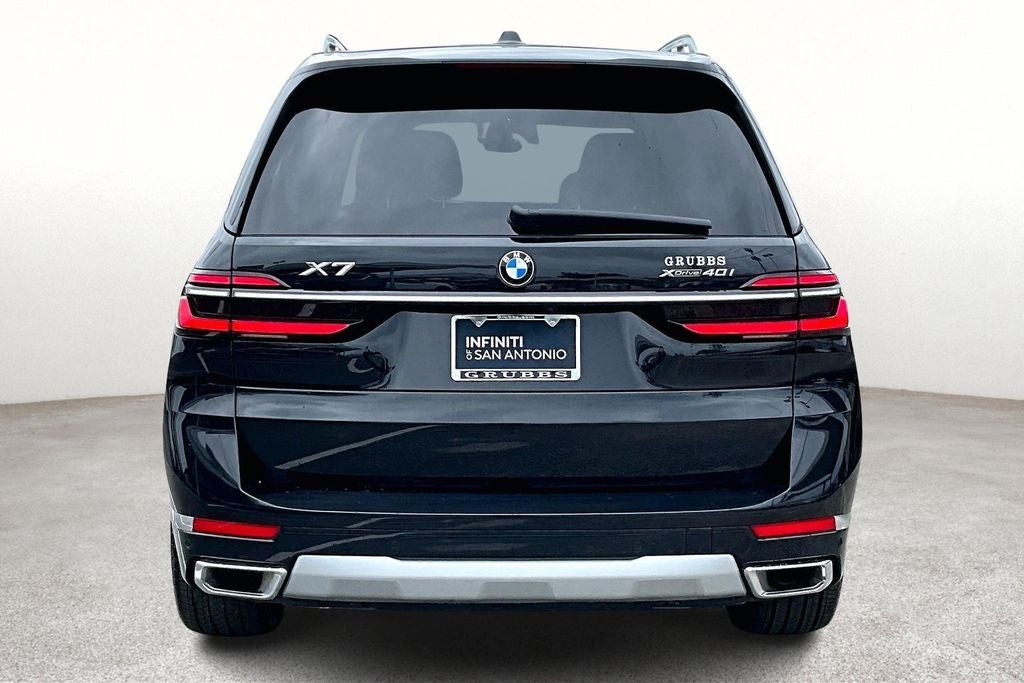 2025 BMW X7 xDrive40i