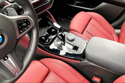 2025 BMW X4 xDrive30i