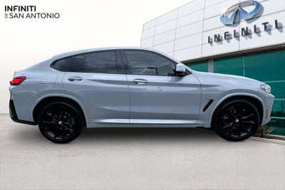 2025 BMW X4 xDrive30i