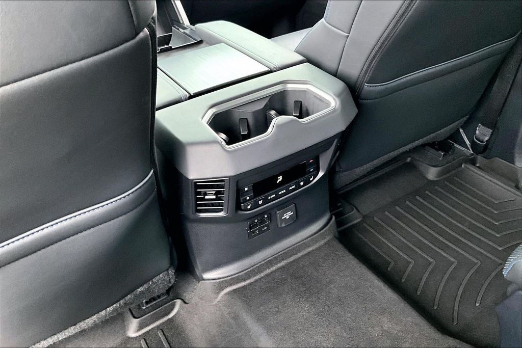 2024 Toyota Sequoia Platinum